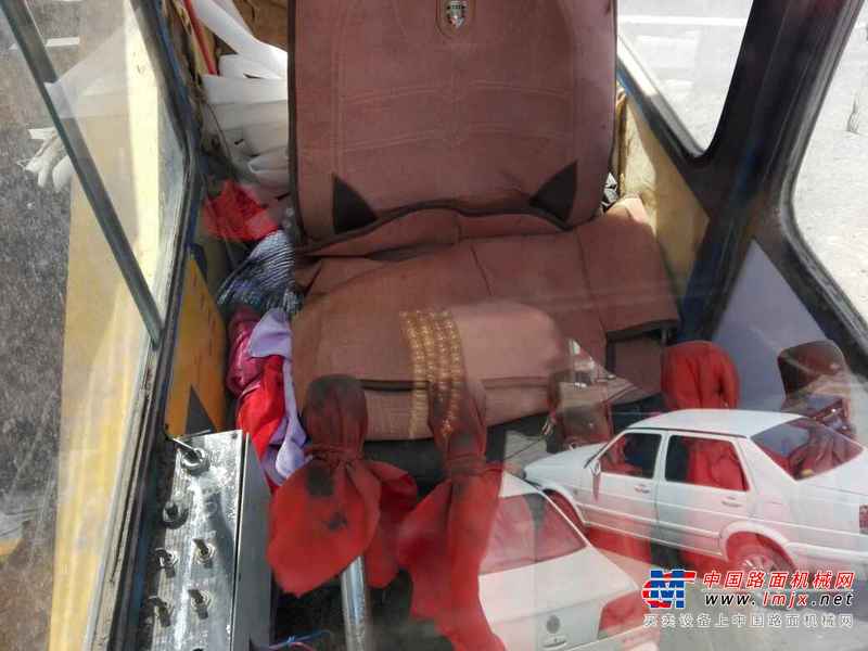 内蒙古出售转让二手10000小时2005年振冲安利JQ716L汽车起重机