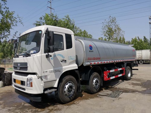 出租15吨润滑油基础油白油油罐车